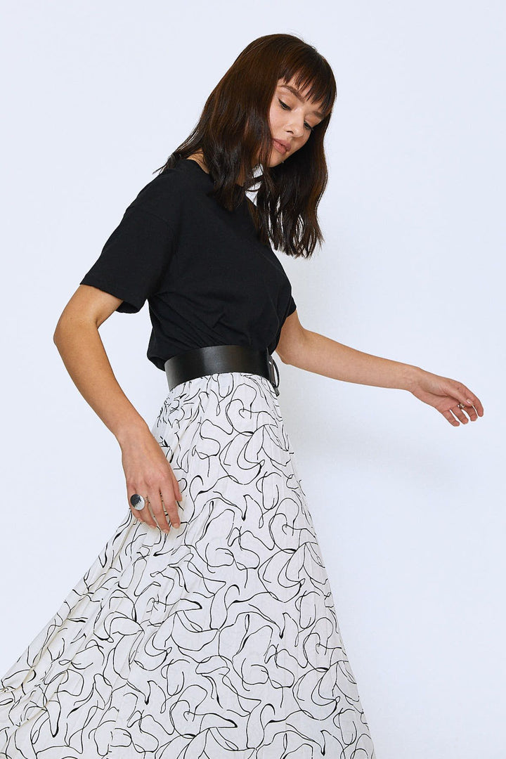 Patterned Pleated Skirt Ecru