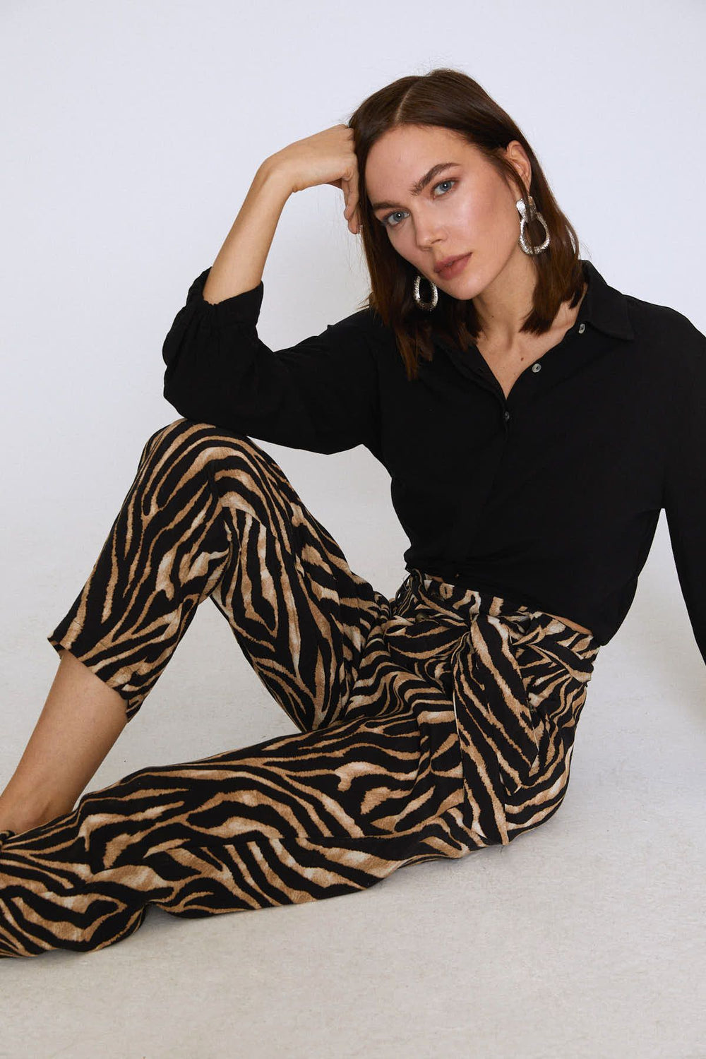 Zebra Patterned Waist Belted Trousers Black