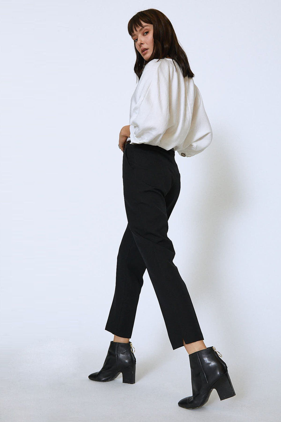 Waist Belt Cropped Trousers Black