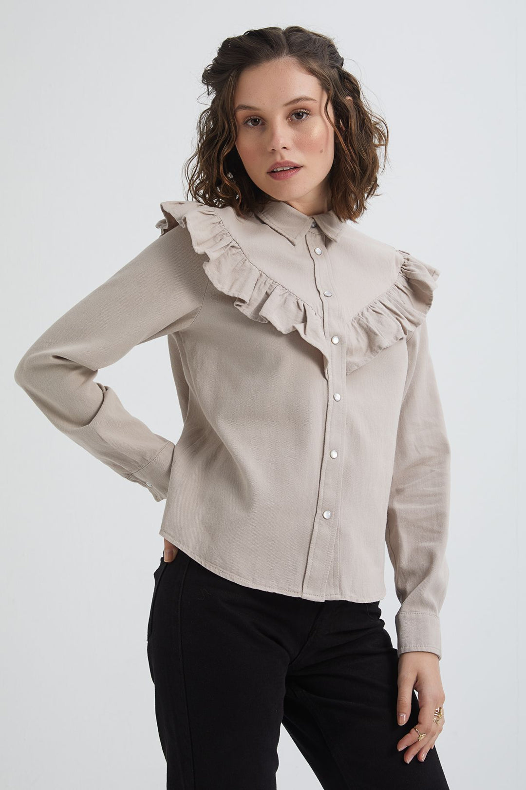 Fırfır Detaylı Gömlek Taş