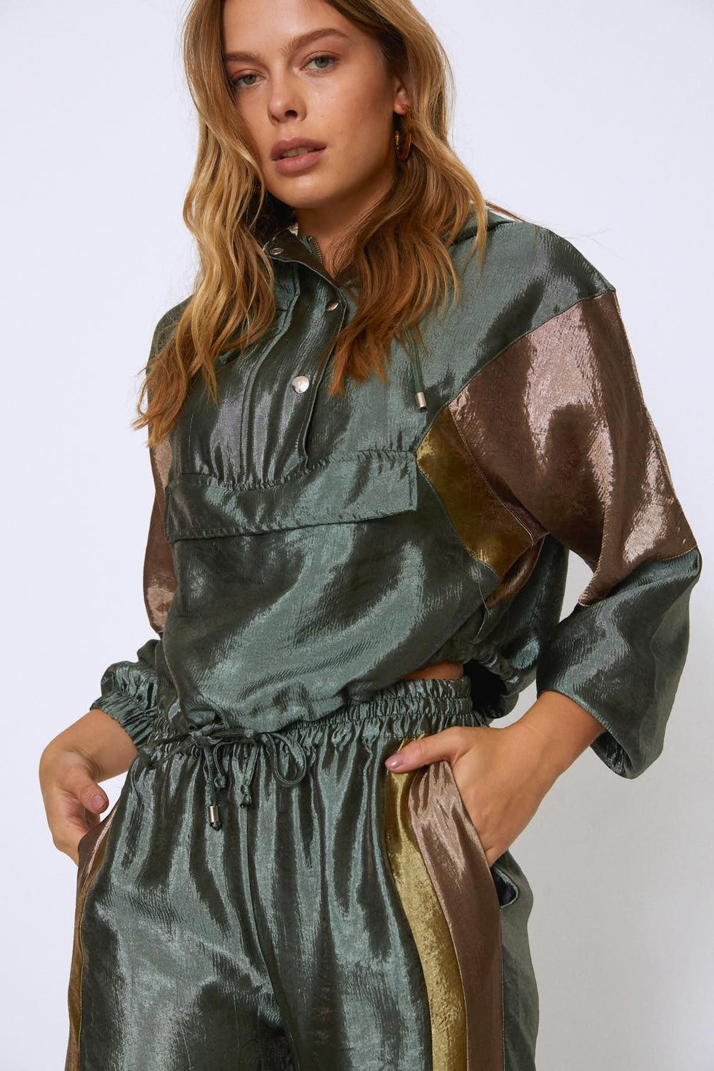 Hooded Shiny Sweatshirt Khaki