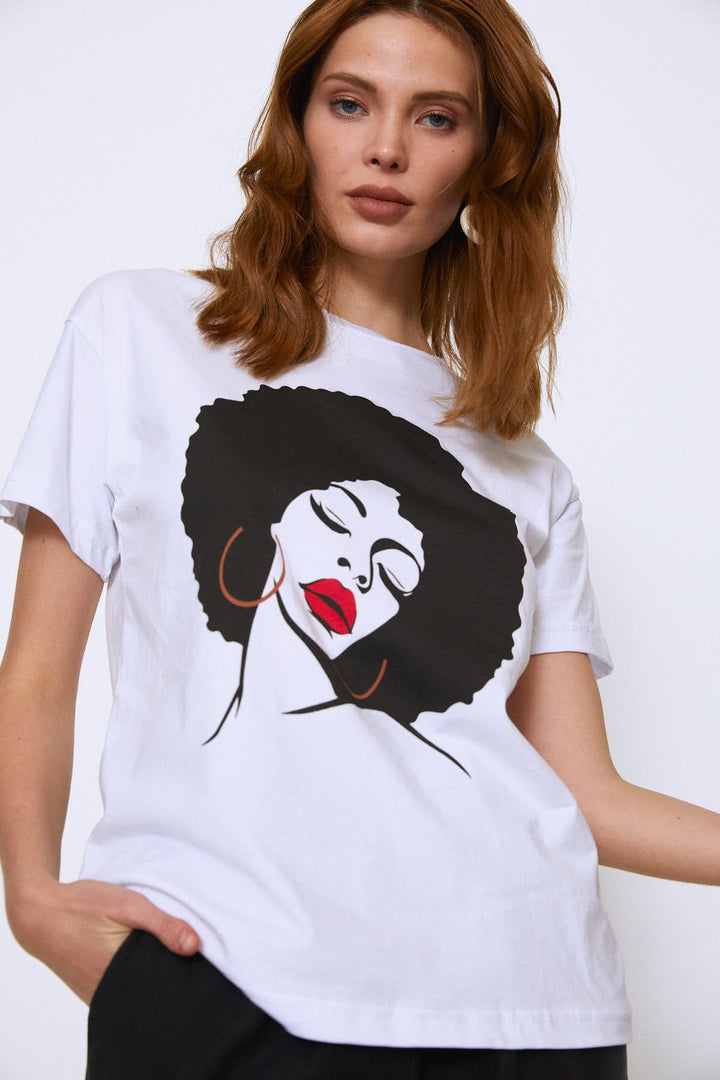 Önü Baskılı Tişört Beyaz