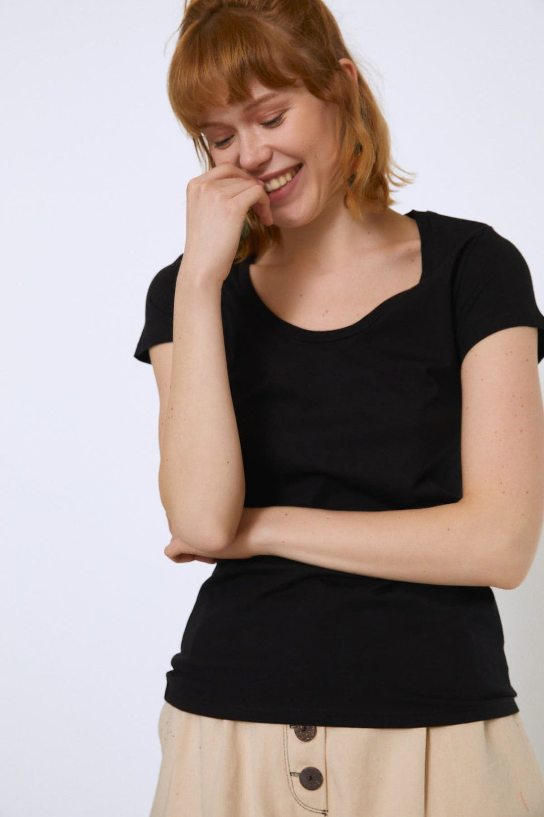 Geniş Yaka Basic Tişört Siyah