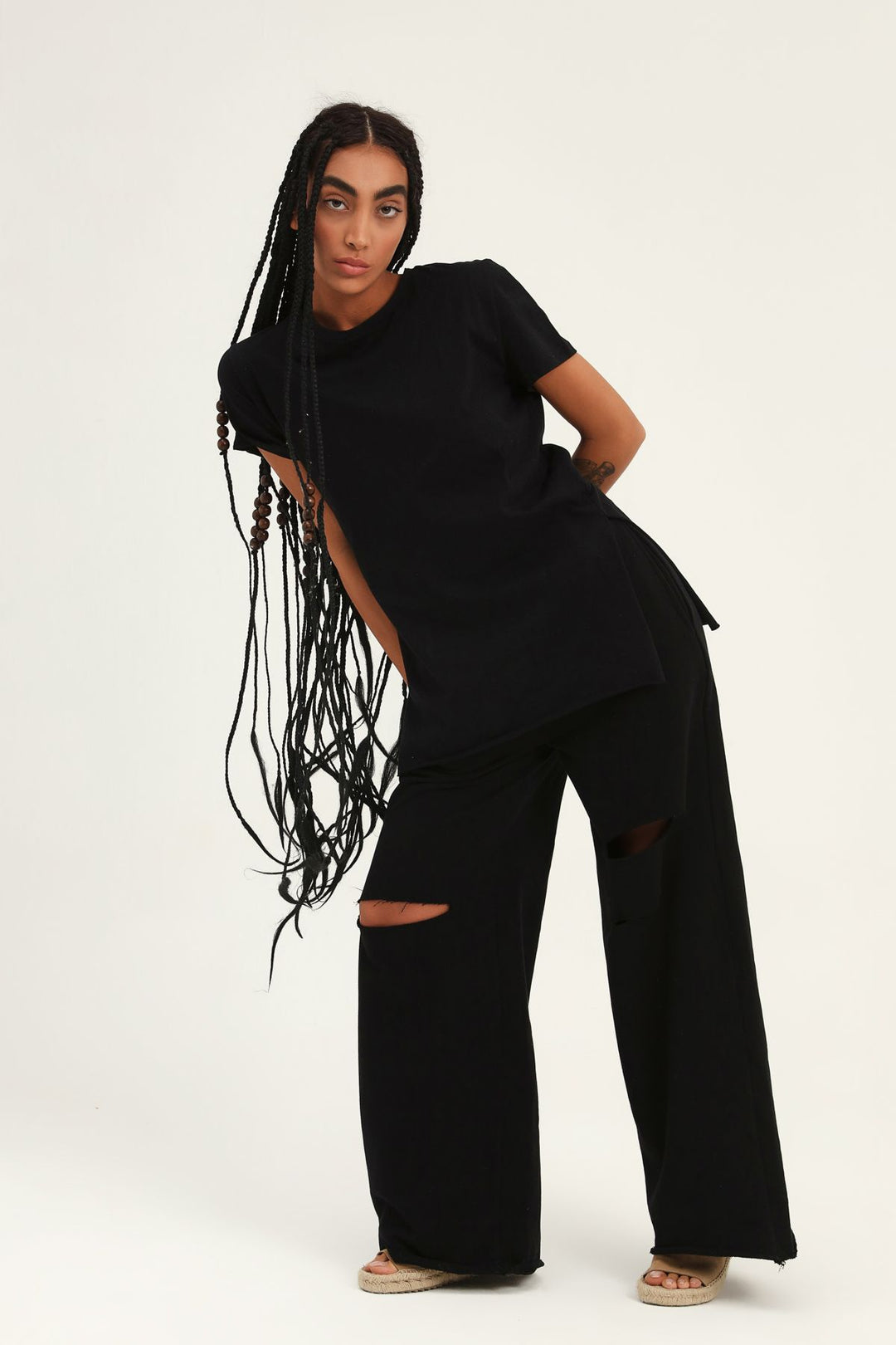 Bisiklet Yaka Yanı Yırtmaçlı Tişört Siyah