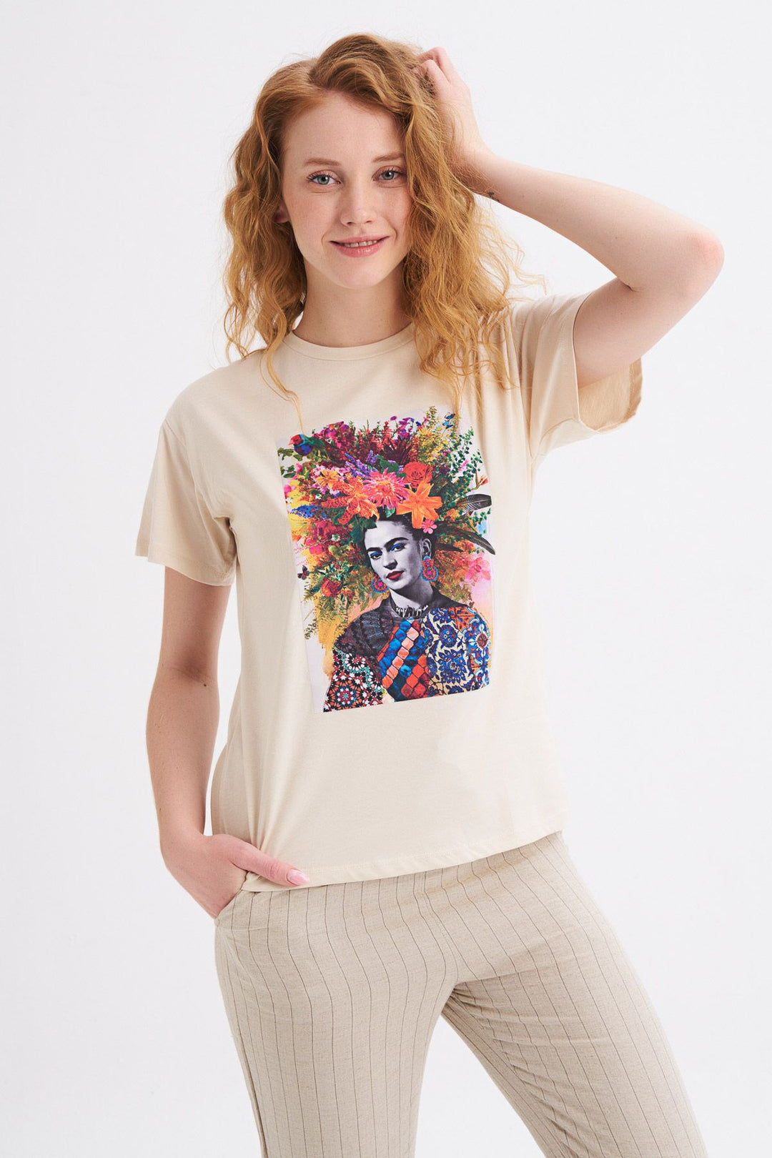 Frida Baskılı Tişört Açık Bej