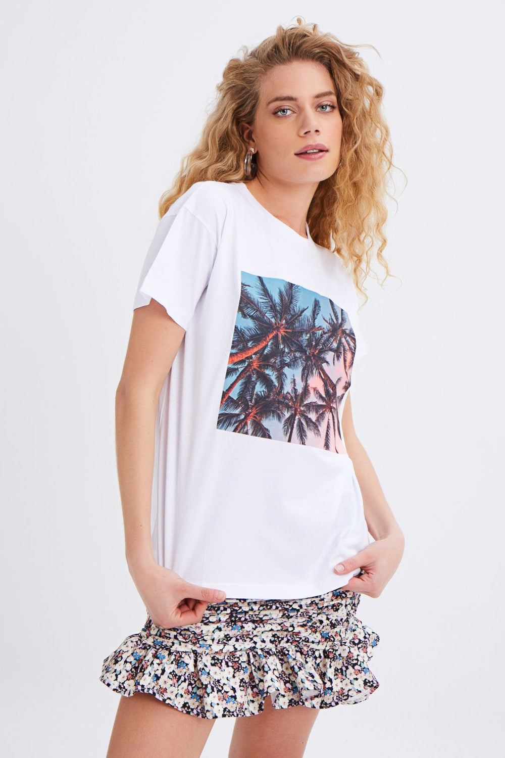 Palmiye Baskılı Tişört Beyaz