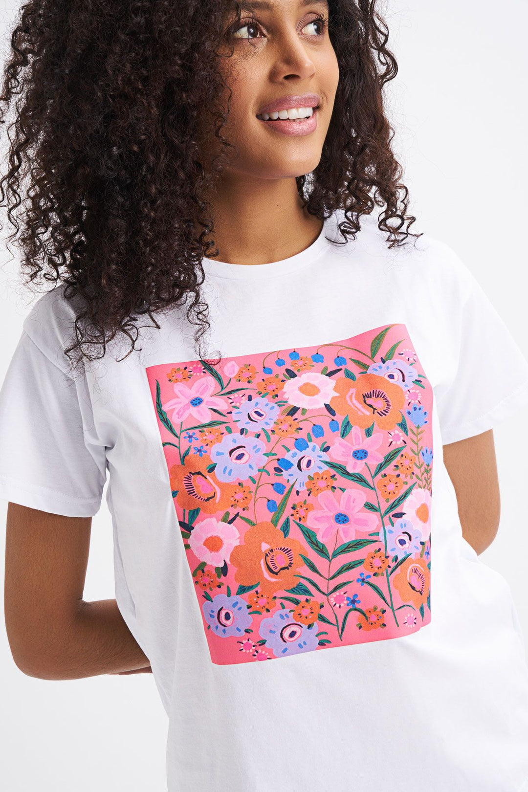 Çiçek Baskılı Tişört Beyaz