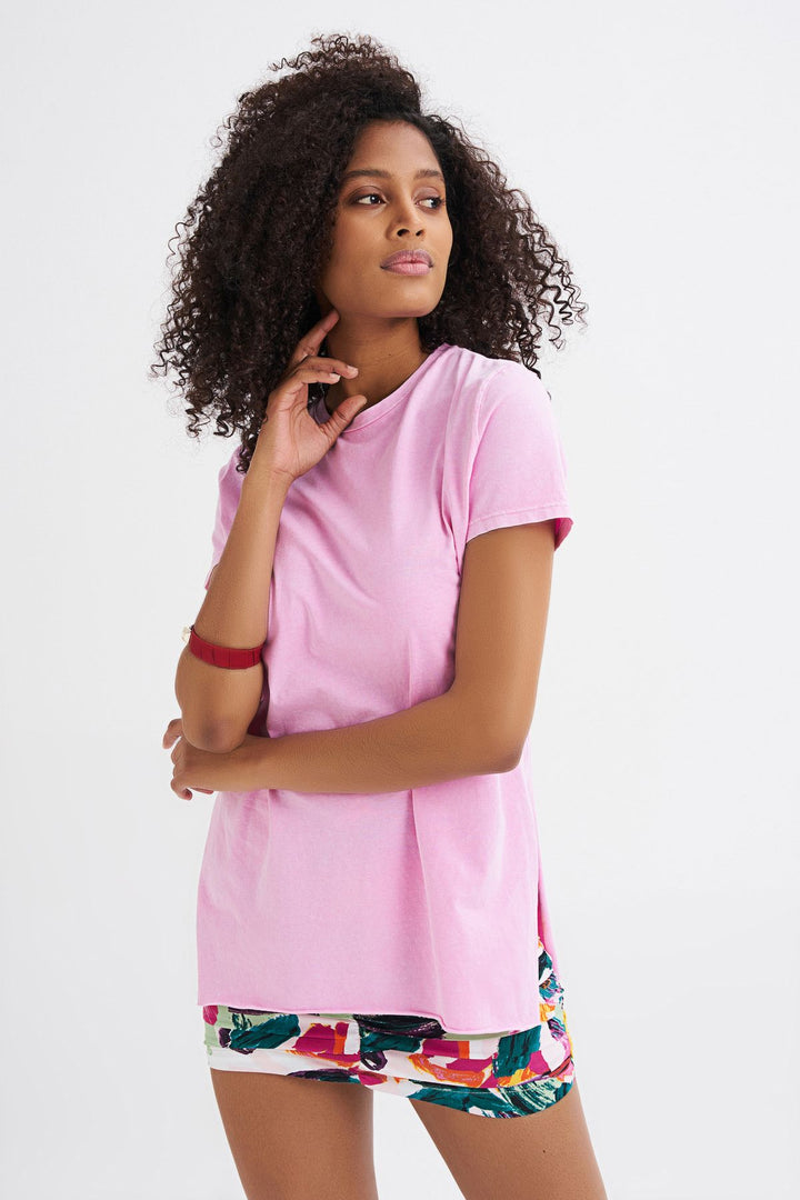 Yanı Yırtmaçlı Bisiklet Yaka Tişört Fuşya