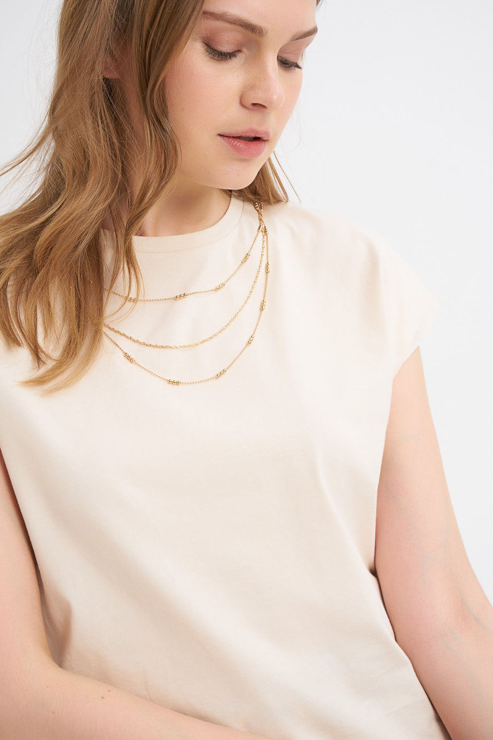 Necklace Accessory Detailed T-Shirt Light Beige