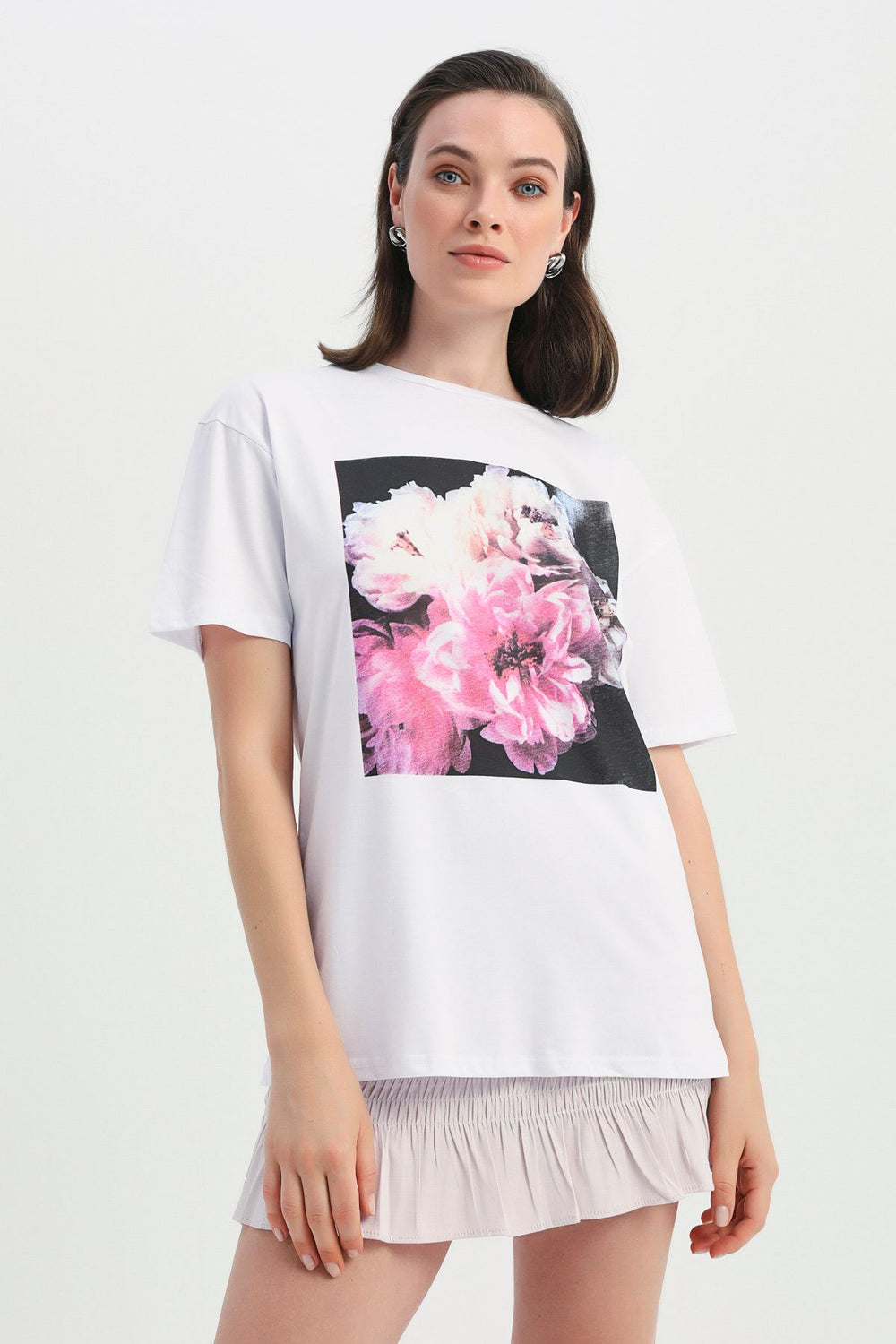 Çiçek Baskılı Tişört Beyaz