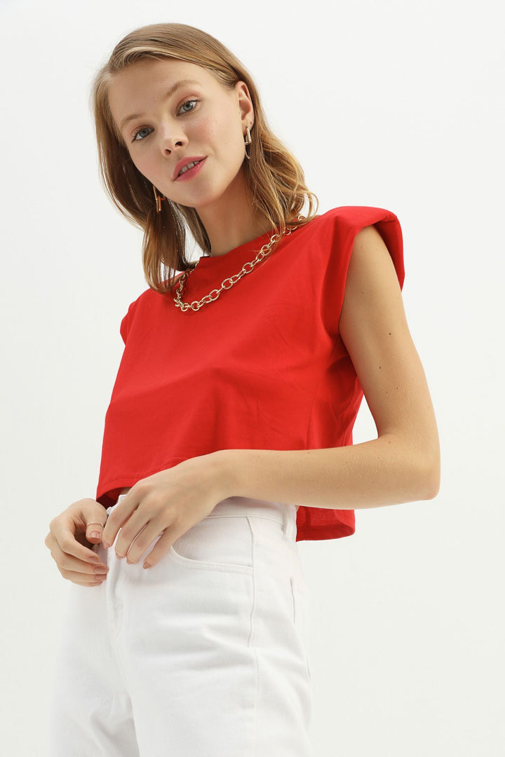 Vatkalı Aksesuarlı Crop Tişört Kırmızı