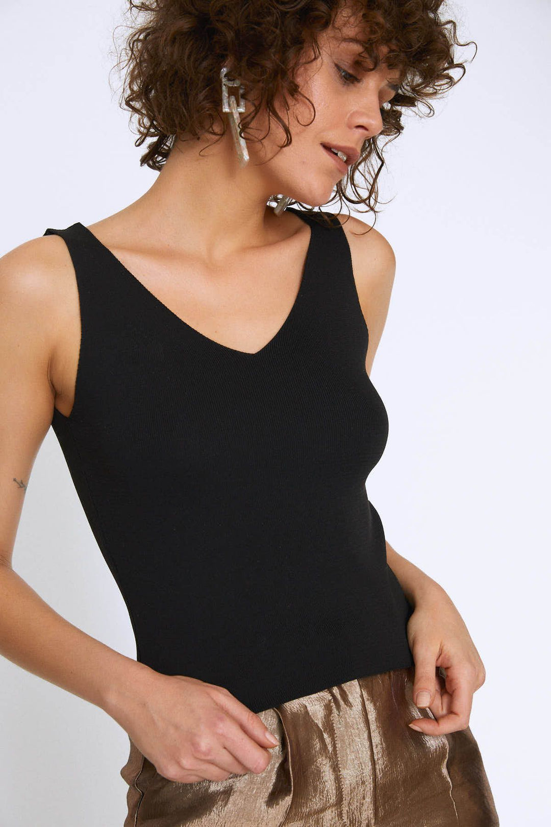 Strap V Neck Knitwear Black