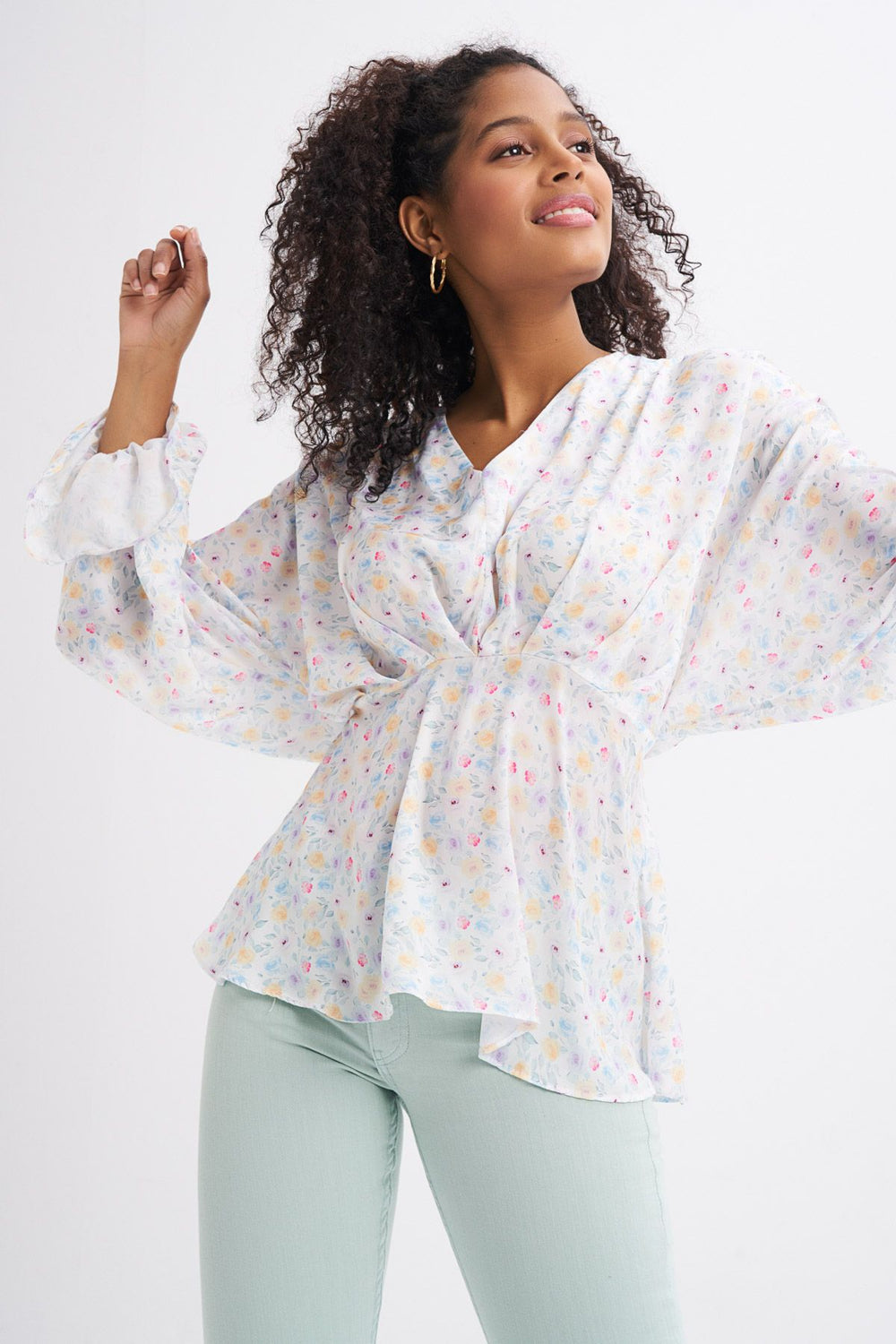V-Neck Blouse Ecru with Pleated Sleeves