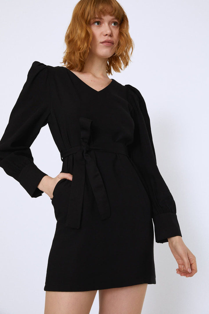 Waist Belted V-Neck Dress Black