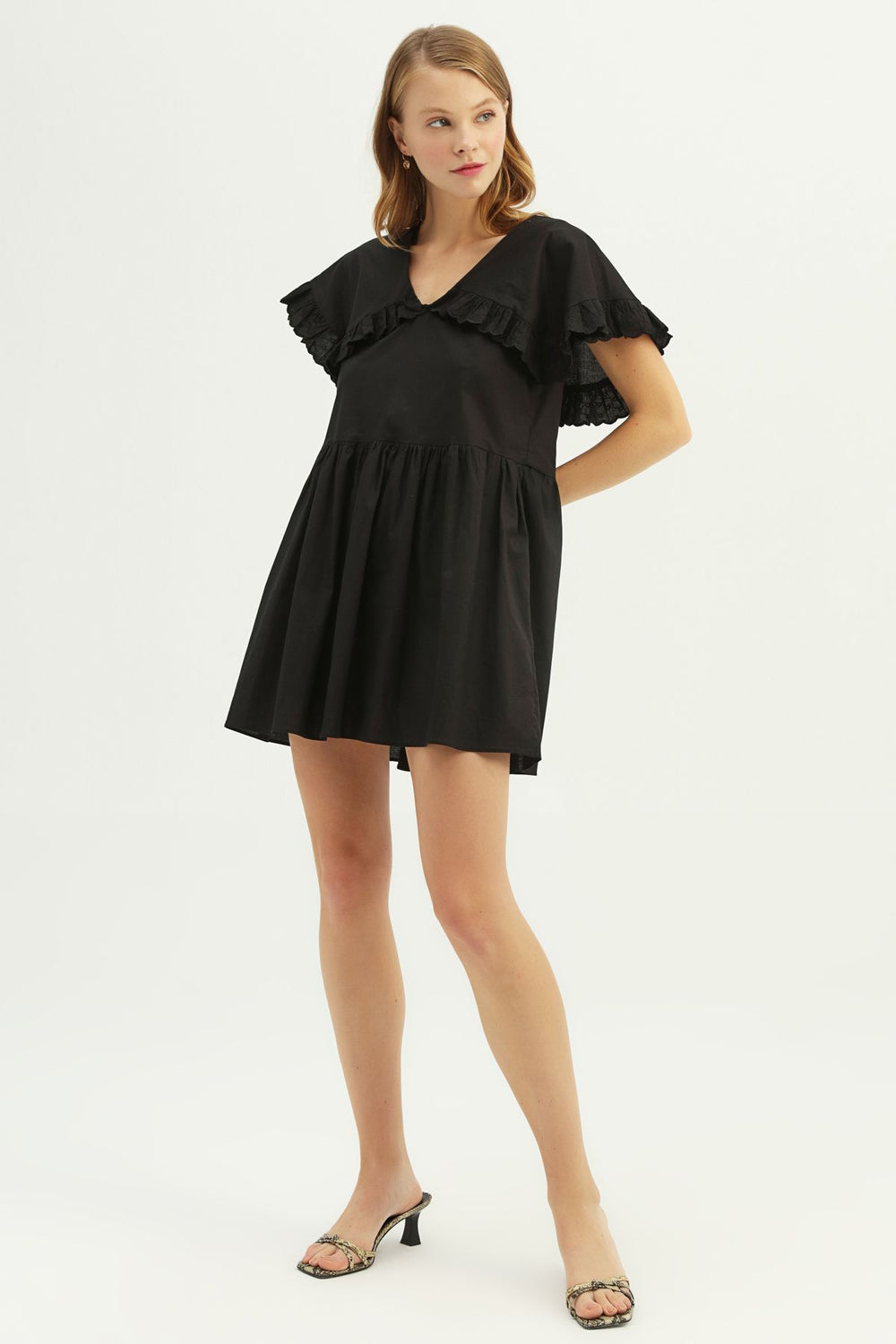 Embroidered Pleated Dress Black