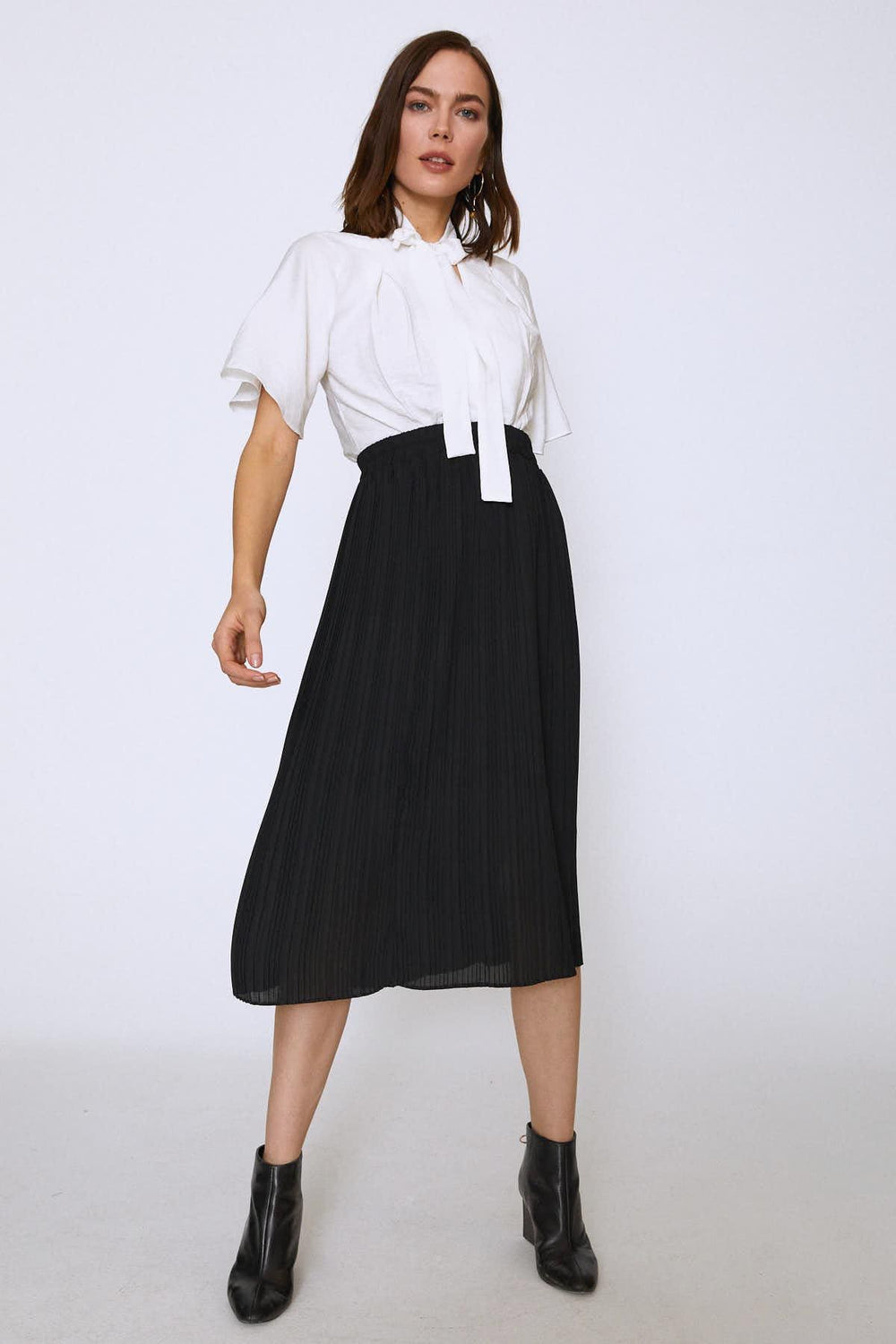 Pleated Midi Skirt Black