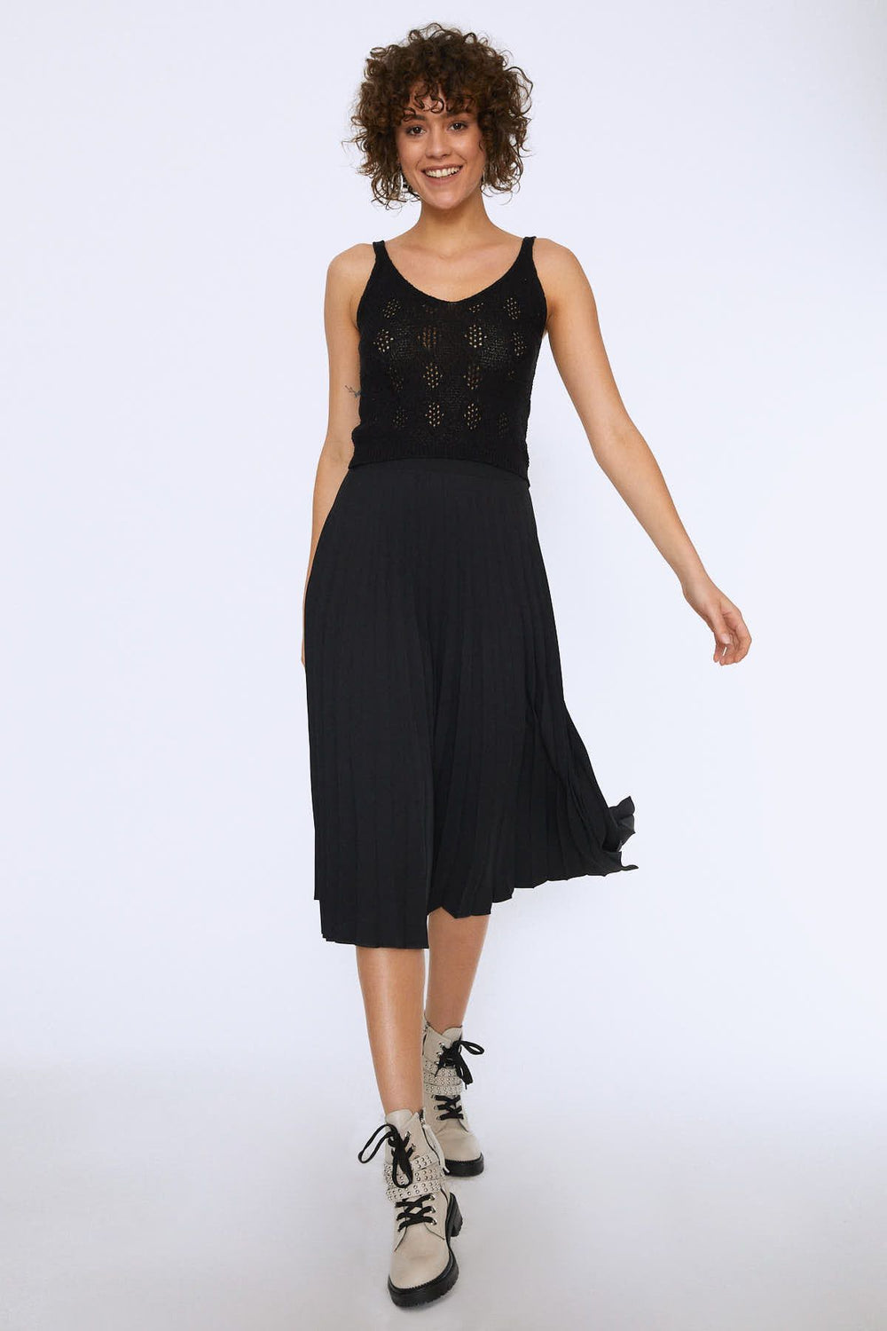 Pleated Midi Skirt Black