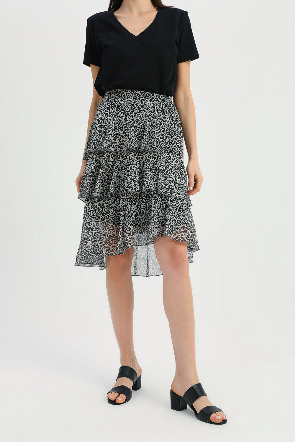 Leopard Pattern Frilly Skirt Beige