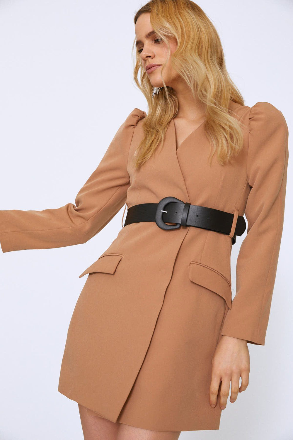 Balon Kol Beli Kemerli Uzun Ceket Camel