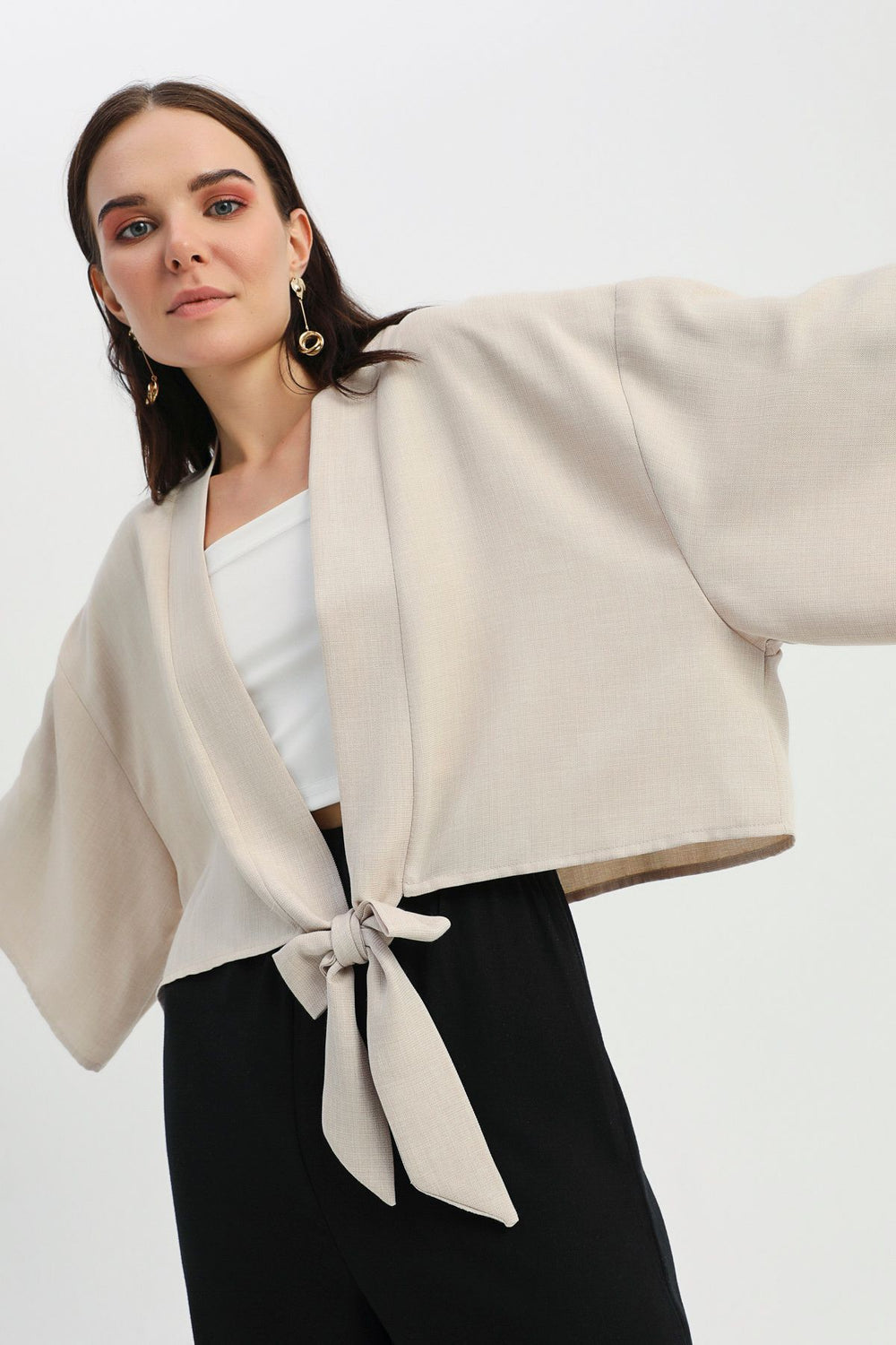 Arkası Nakışlı Bağlamalı Kimono Bej