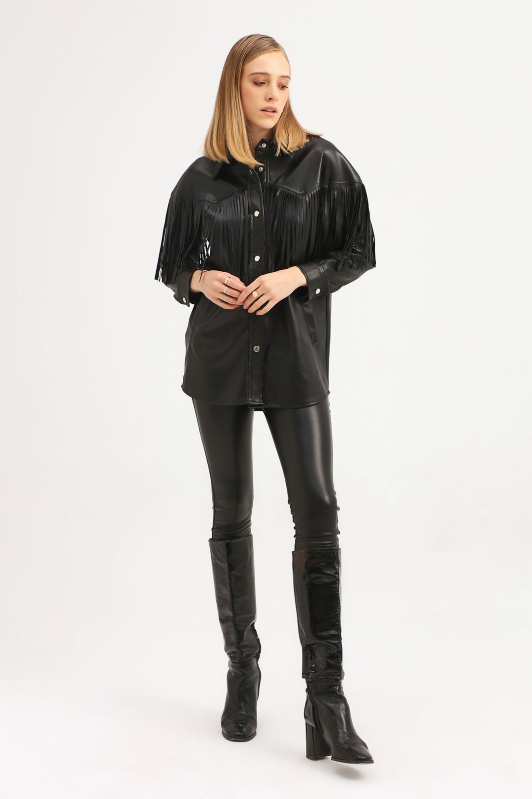 Püsküllü Deri Gömlek Siyah