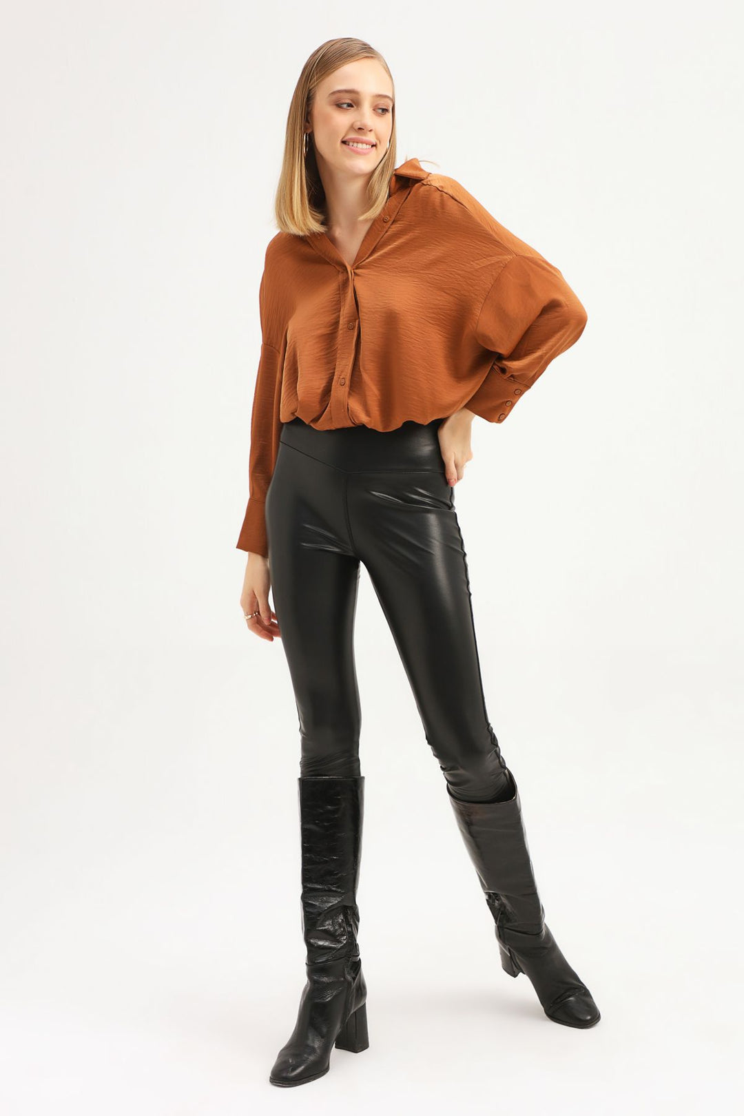 Beli Lastikli V Yaka Bluz Kahverengi