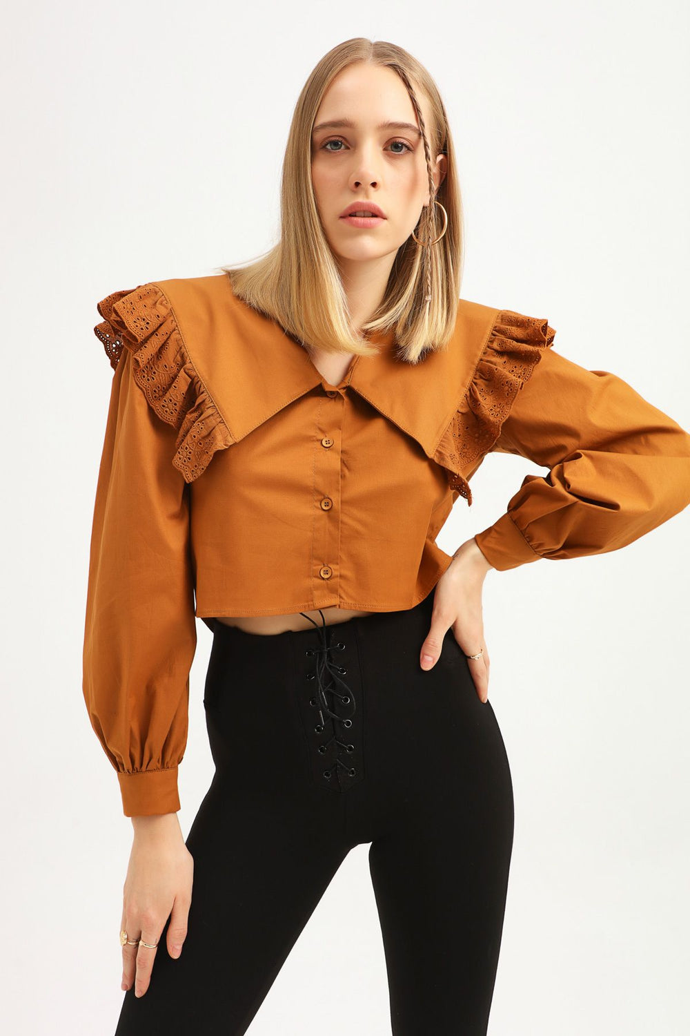 Guipure Flywheel Shirt Camel