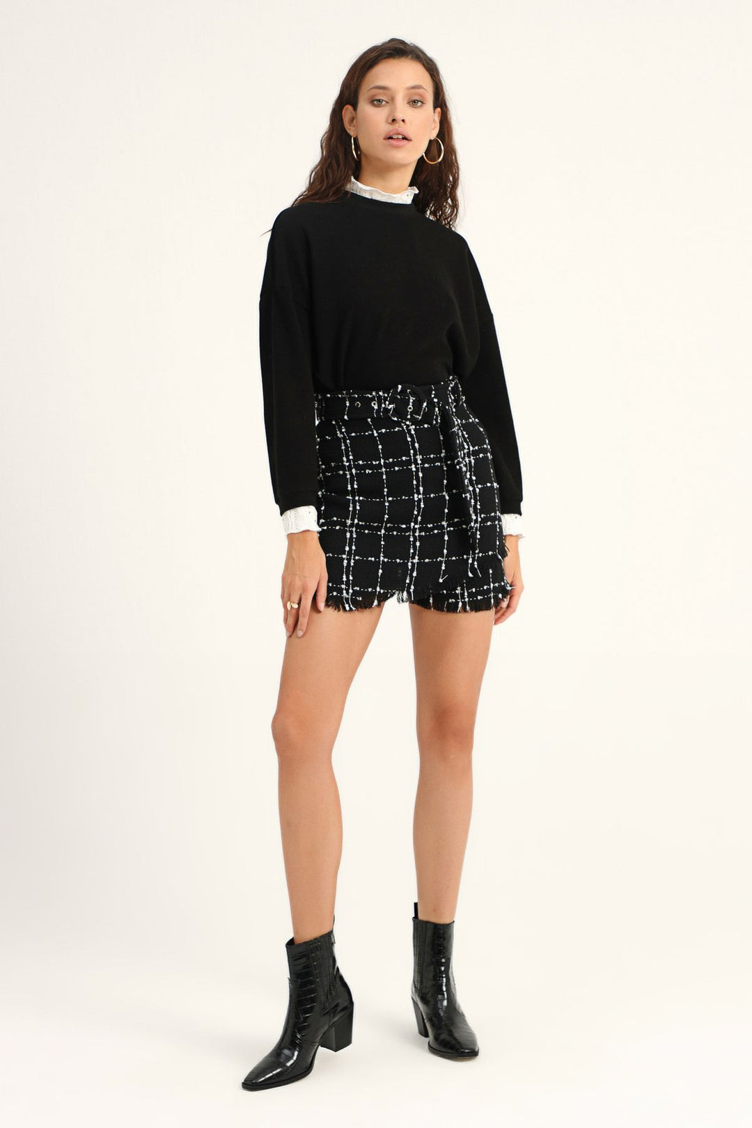 Striped Belt Tweed Shorts Skirt Black