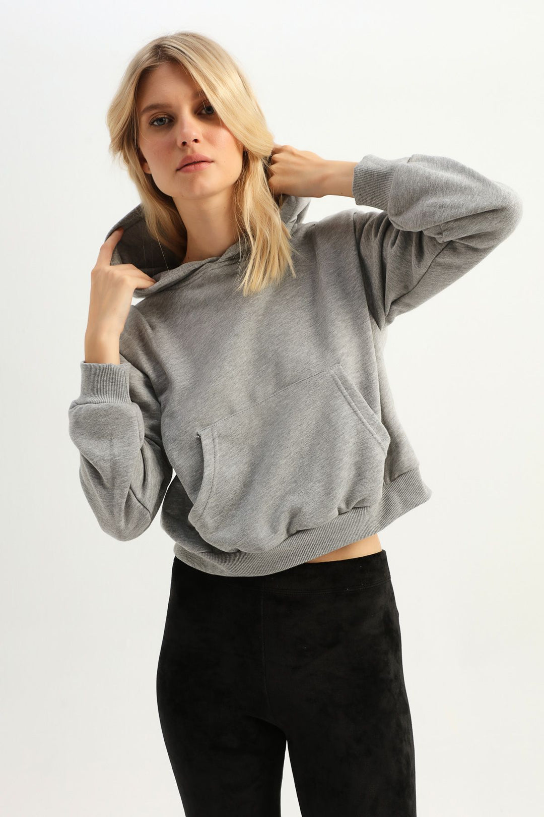 Kapüşonlu Kanguru Cepli Sweatshirt Gri
