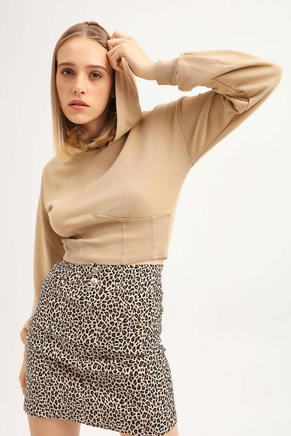 Hooded Crop Sweatshirt Beige