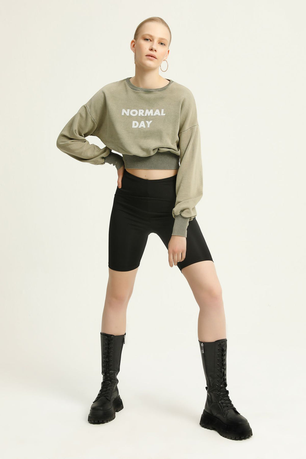 Printed Crop Sweatshirt Khaki