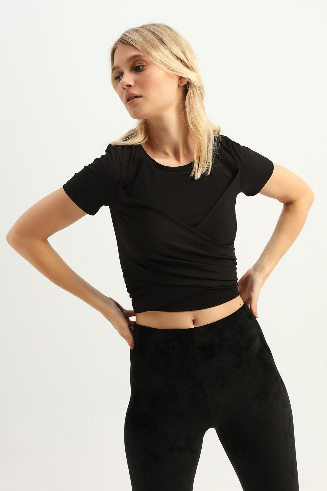 Çapraz Bağlamalı Spor Tişört Siyah