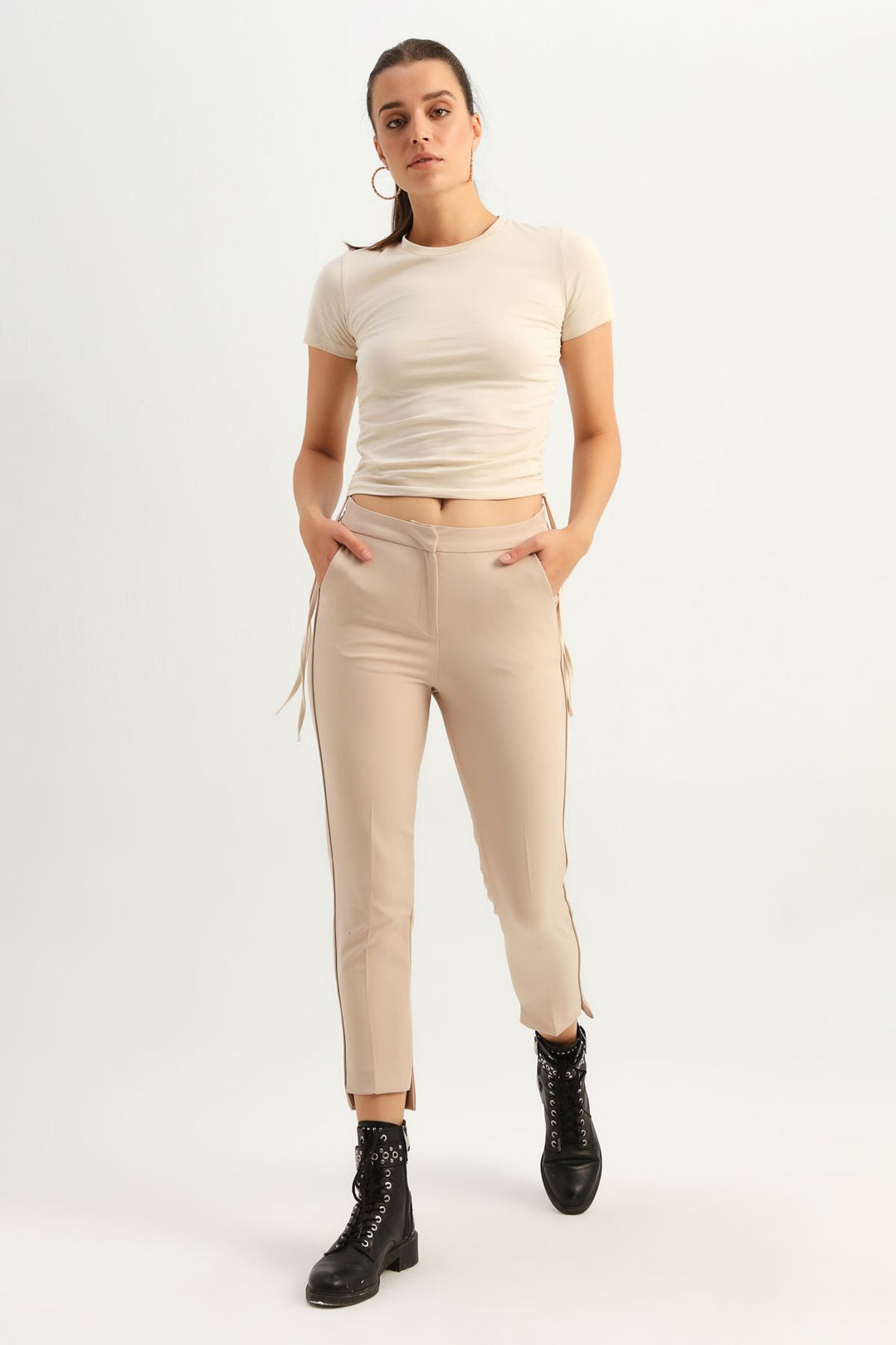 Yanları Büzgülü Basic Tişört Açık Bej