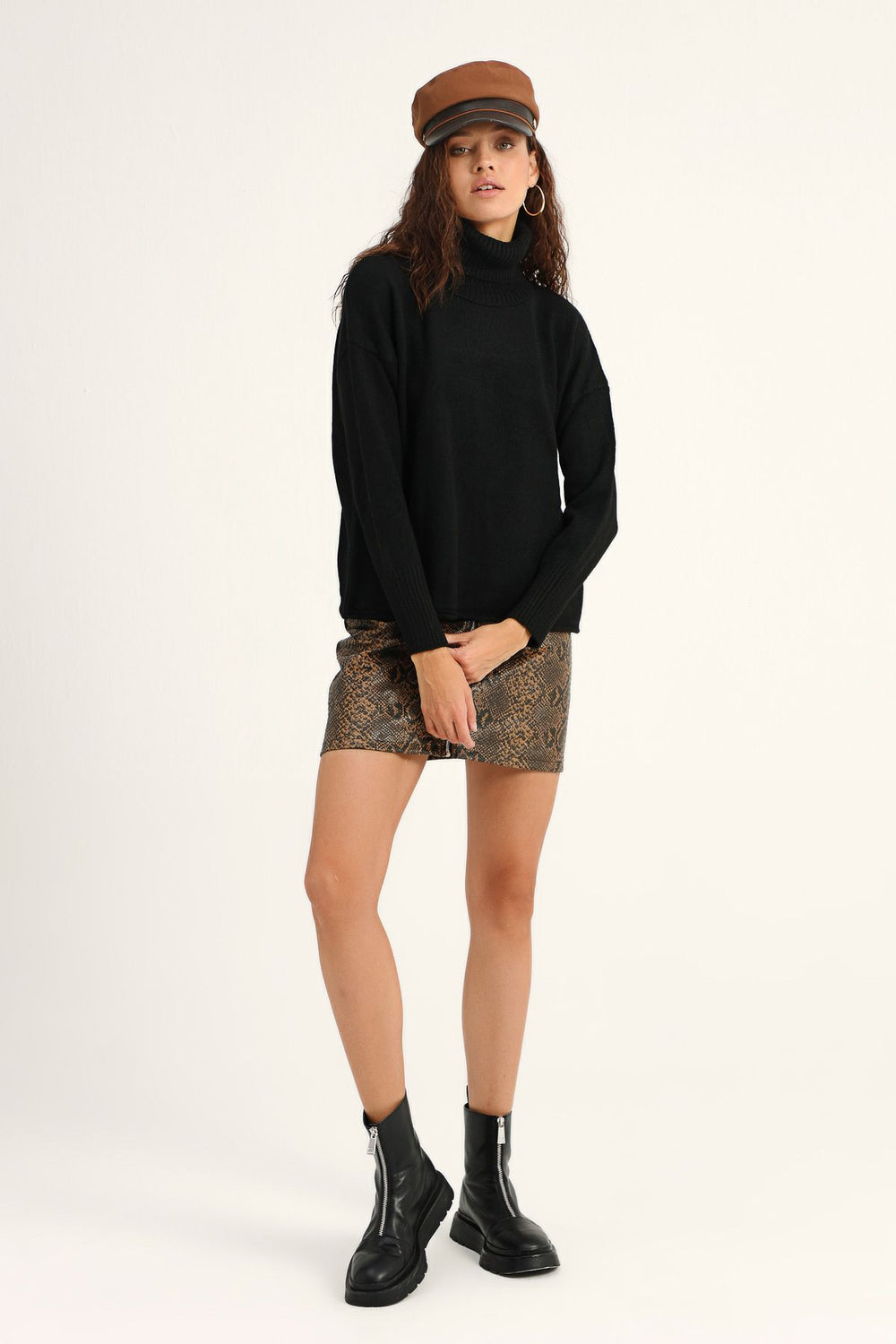 Turtleneck Loose Sweater Black