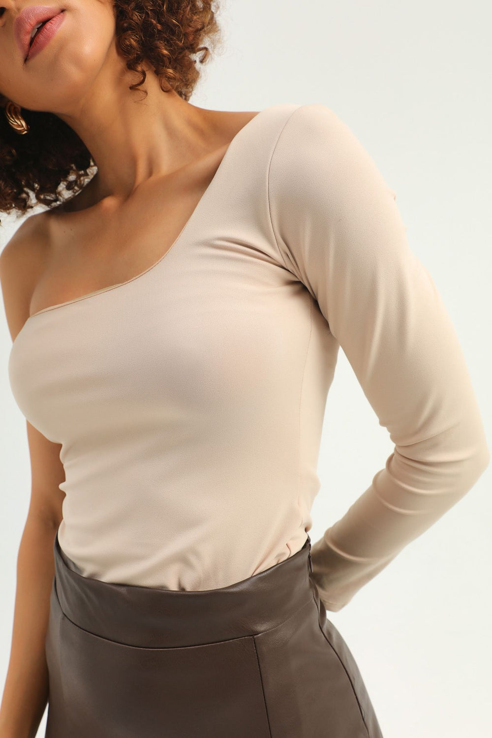 One Shoulder Crop Blouse Beige