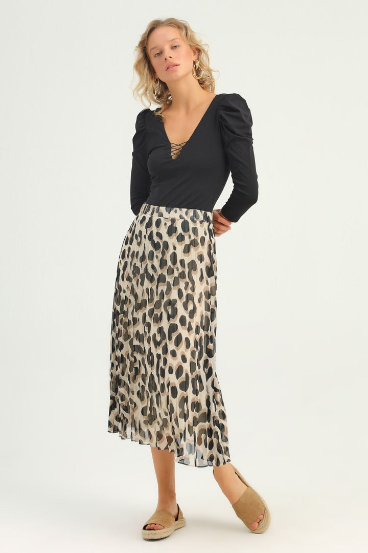 Decollete Detailed V-Neck Bodysuit Black