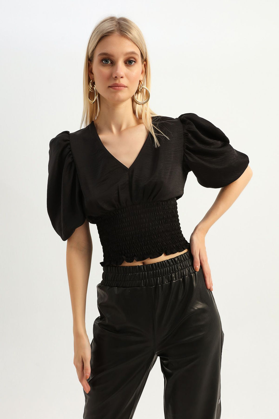 Balloon Sleeve Waistband Gipe Blouse Black