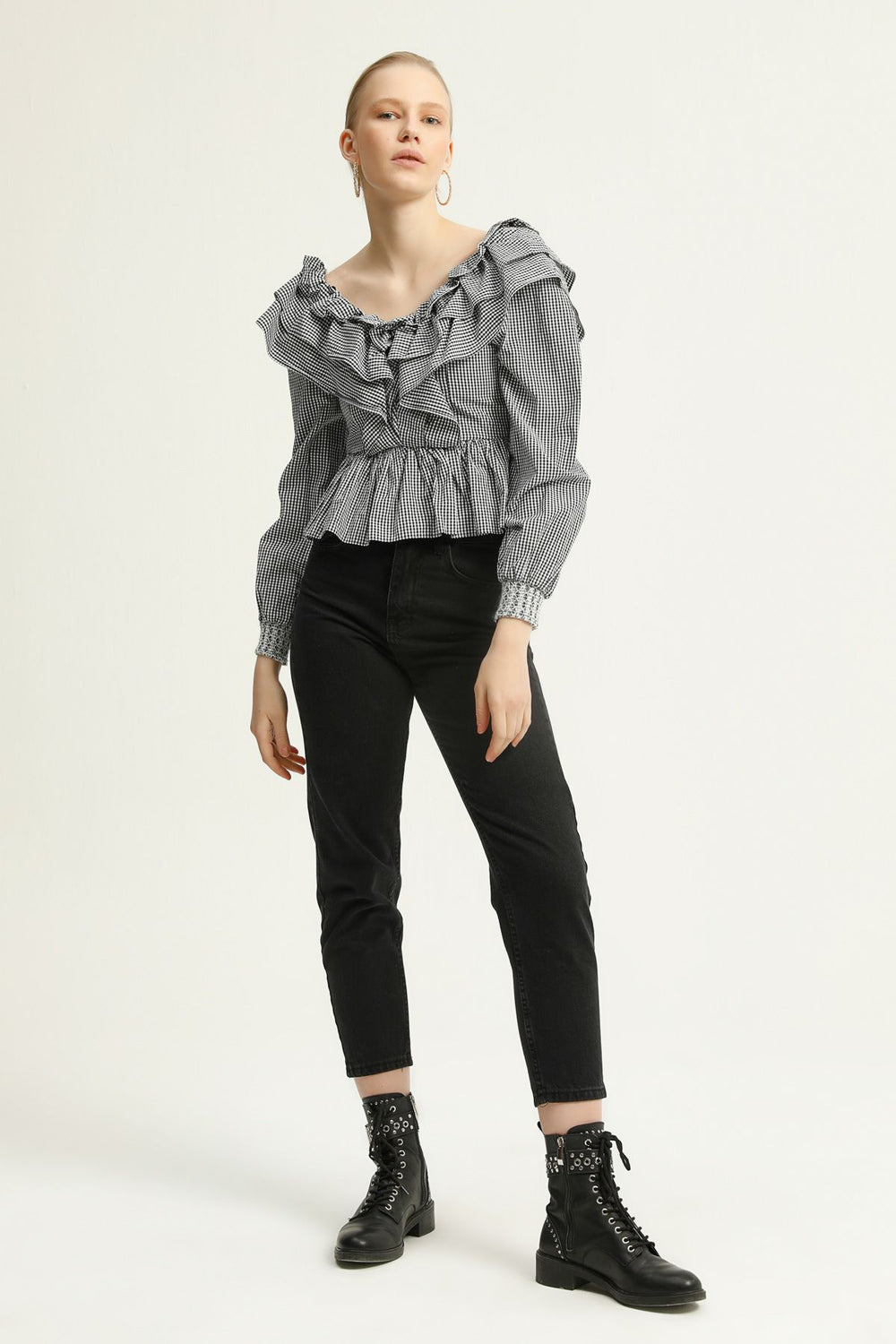 Ruffle V-Neck Blouse Black