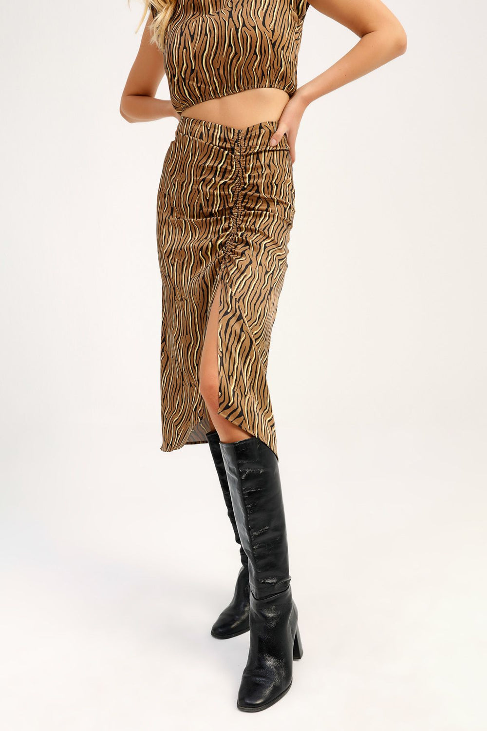 Patterned Ruffle Detailed Skirt Brown