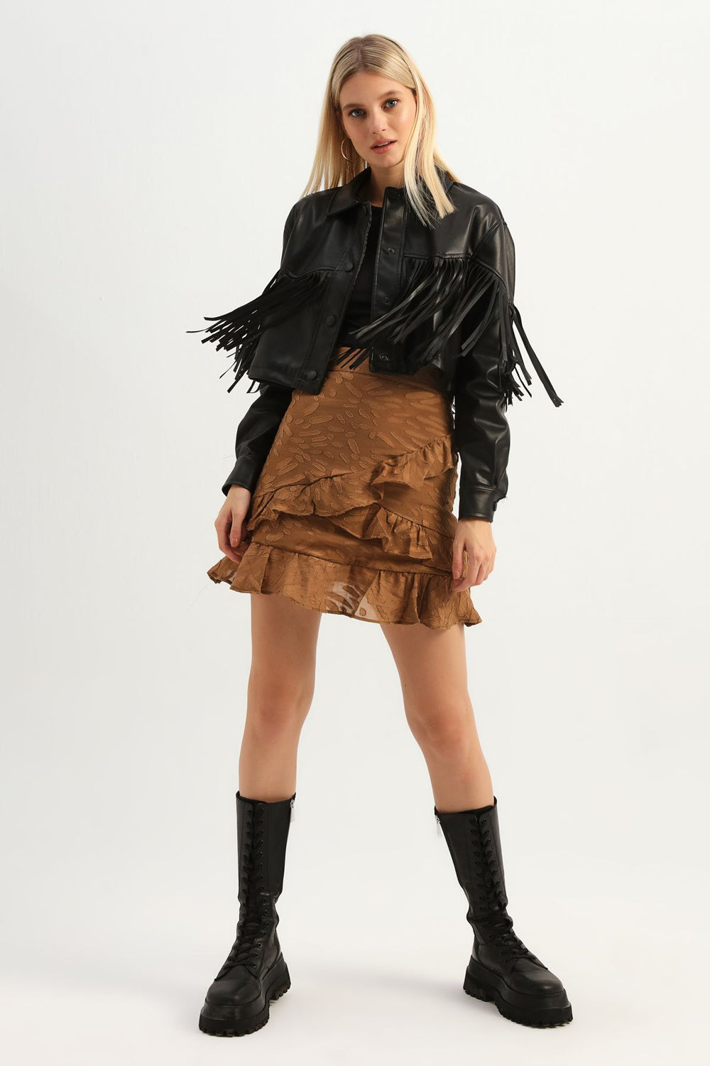 Püsküllü Crop Deri Ceket Siyah