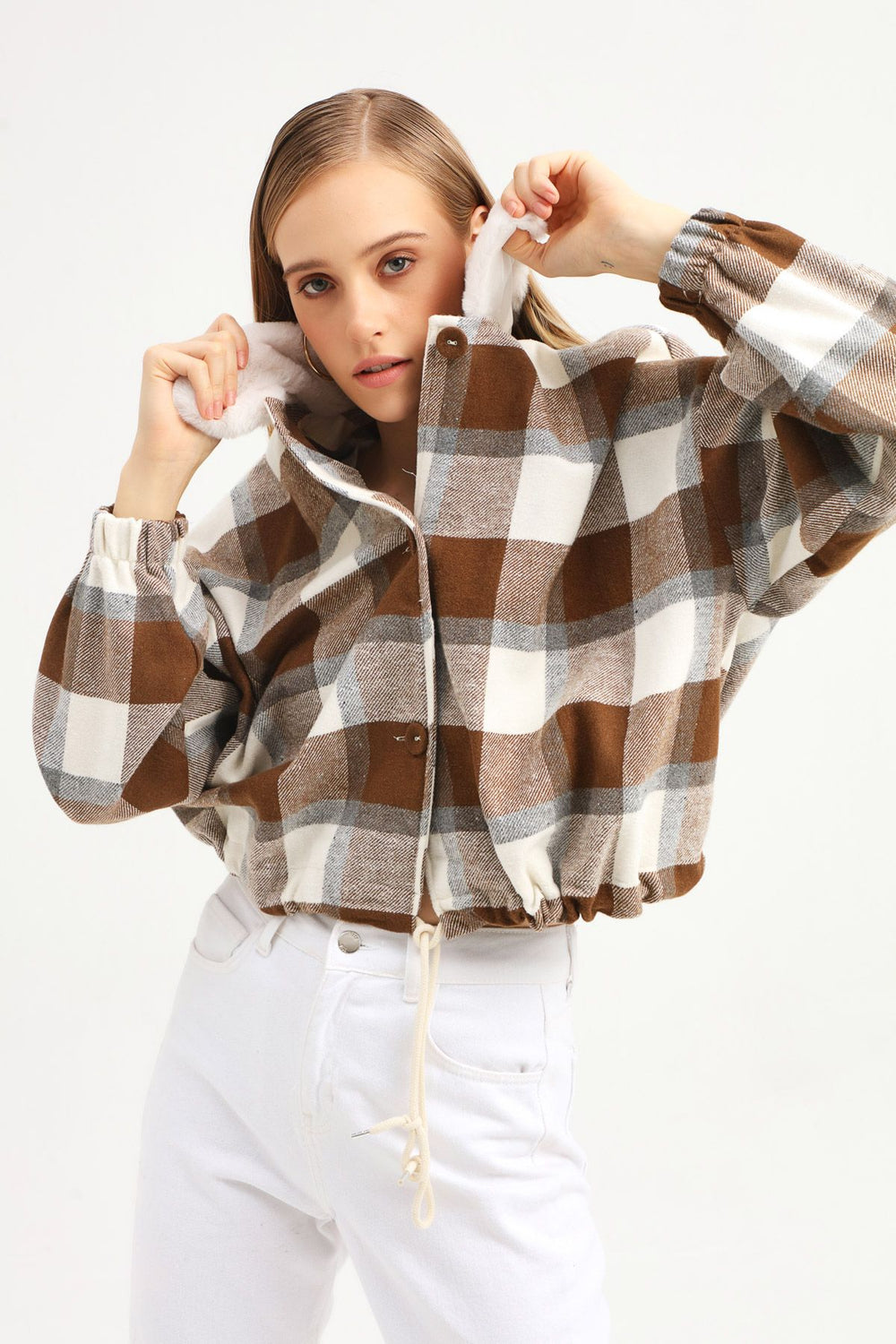 Yakası Kürklü Ekose Ceket Taba