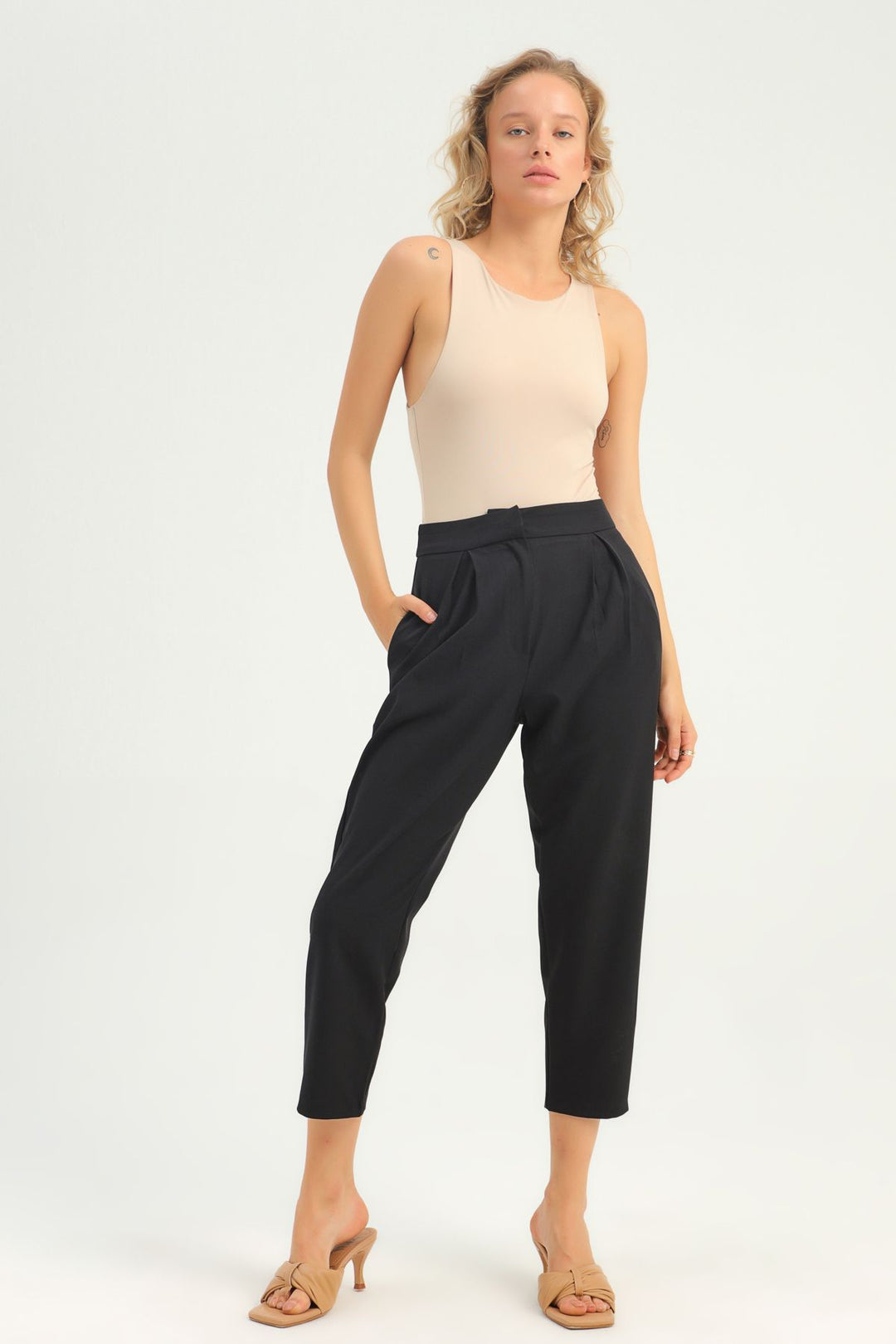 Pileli Yüksek Bel Pantolon Siyah