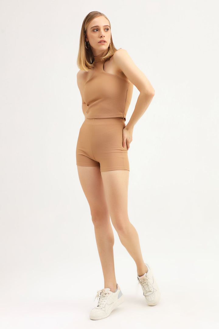 Halter Yaka Body Camel