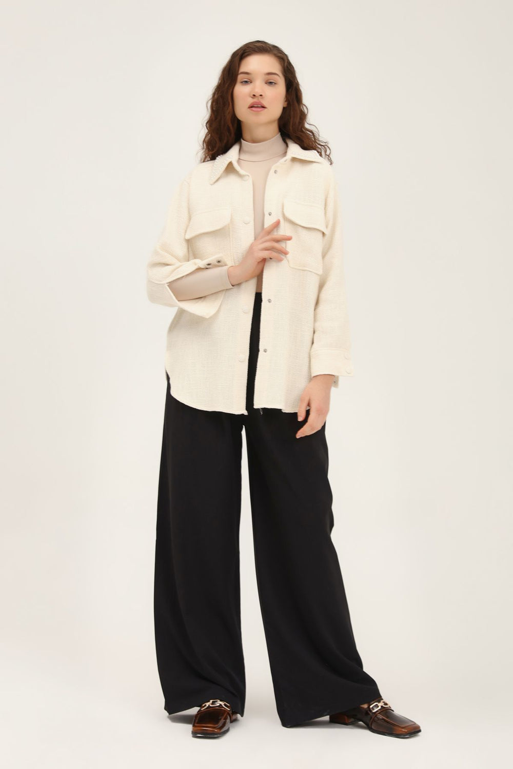 Pearl Collar Pocket Shirt Stone