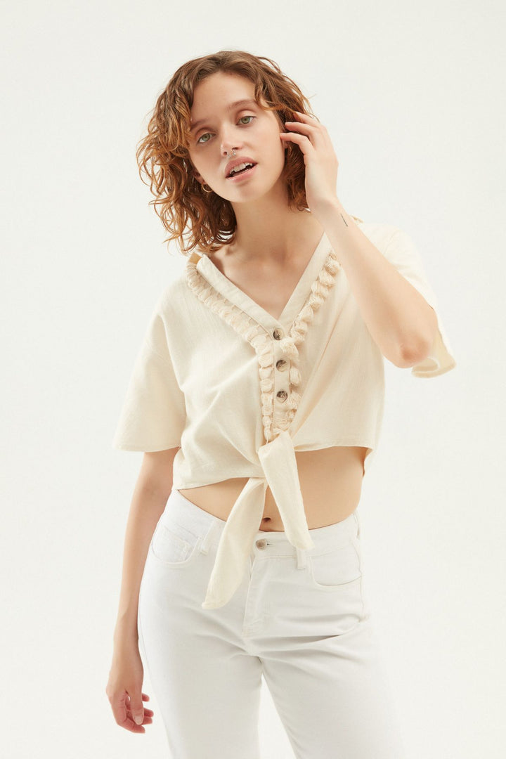 Püskül Detaylı Gömlek Naturel