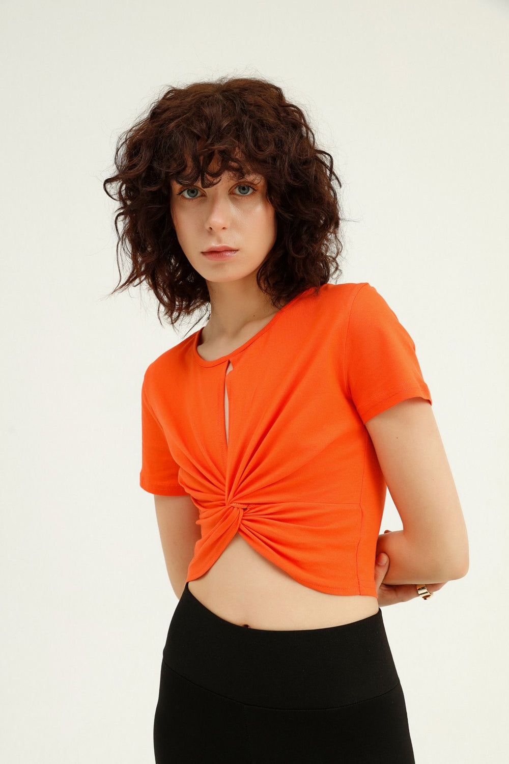 Düğüm Detaylı Crop Tişört Turuncu