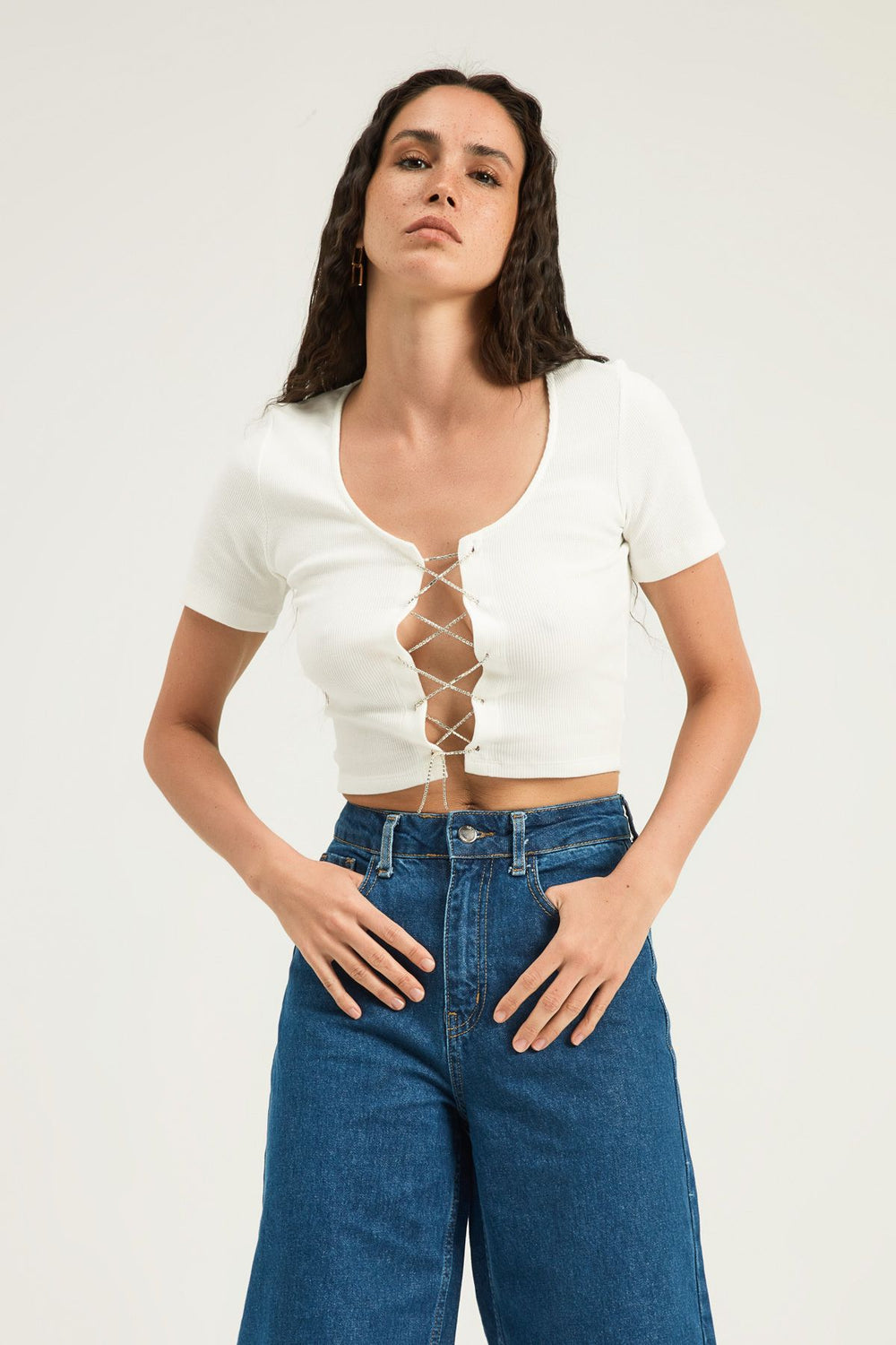 Accessory Detailed Crop Blouse White