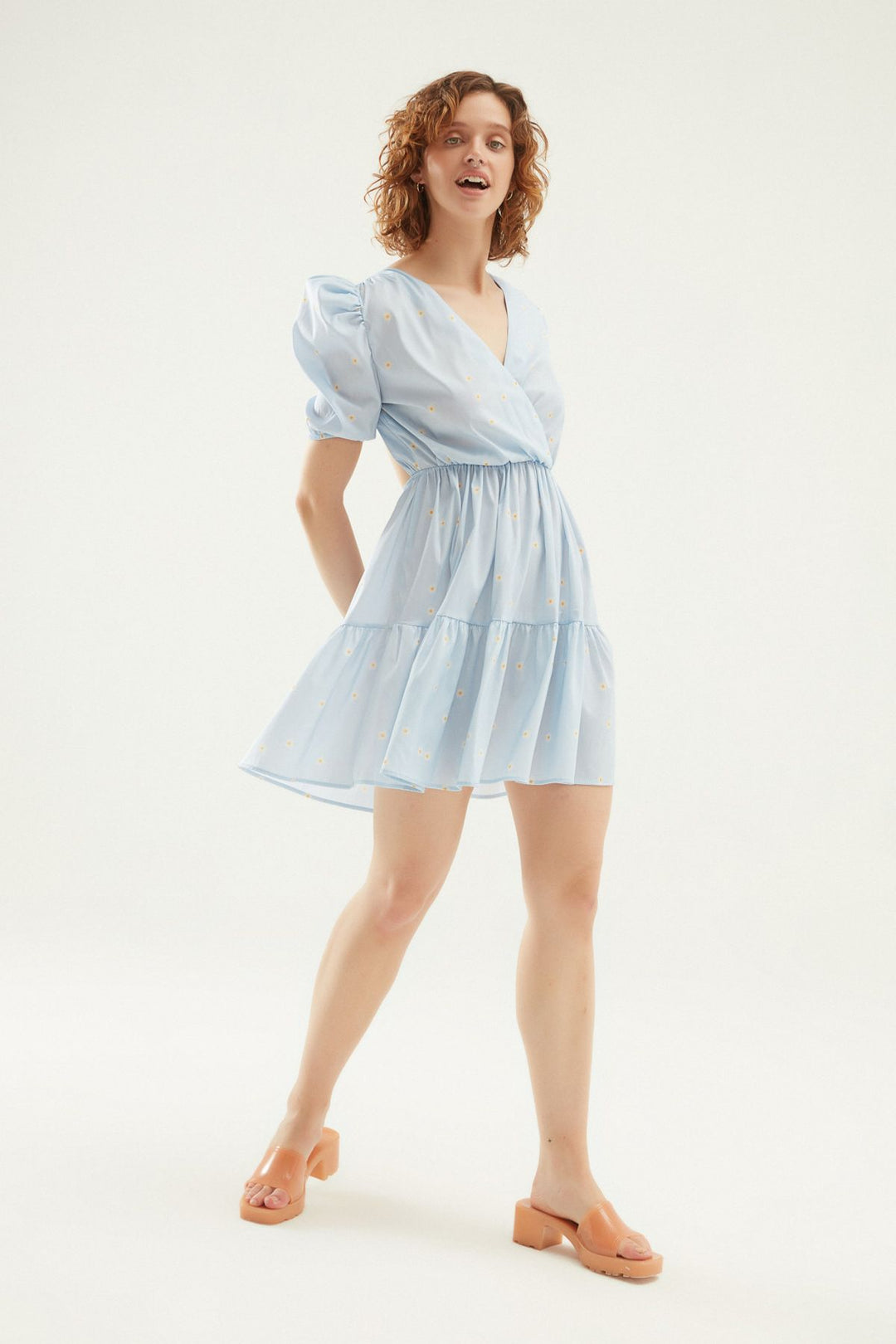 Çiçekli Sırt Dekolteli Kruvaze Elbise Bebe Mavi