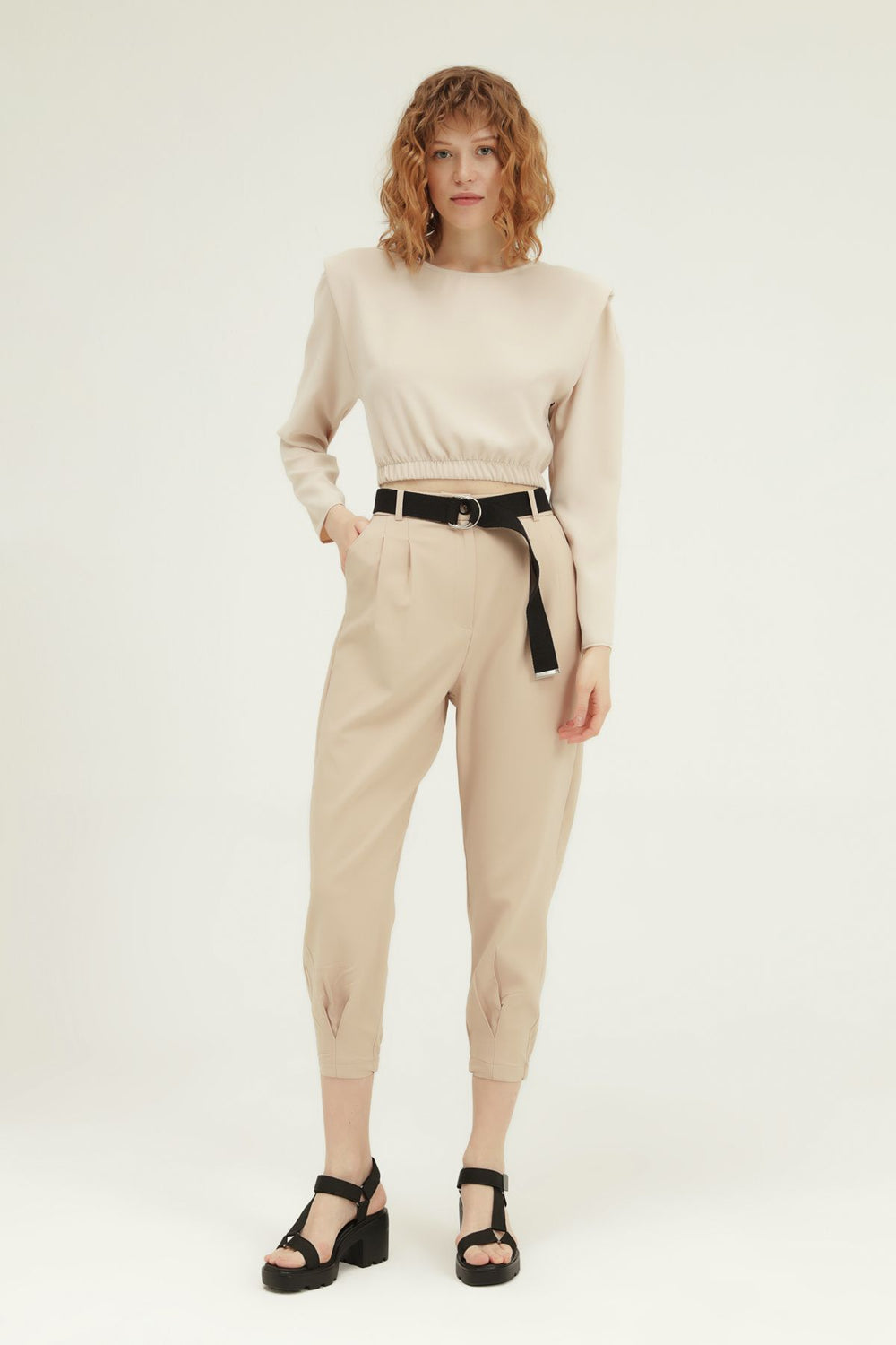 Kemerli Yüksek Bel Pantolon Bej