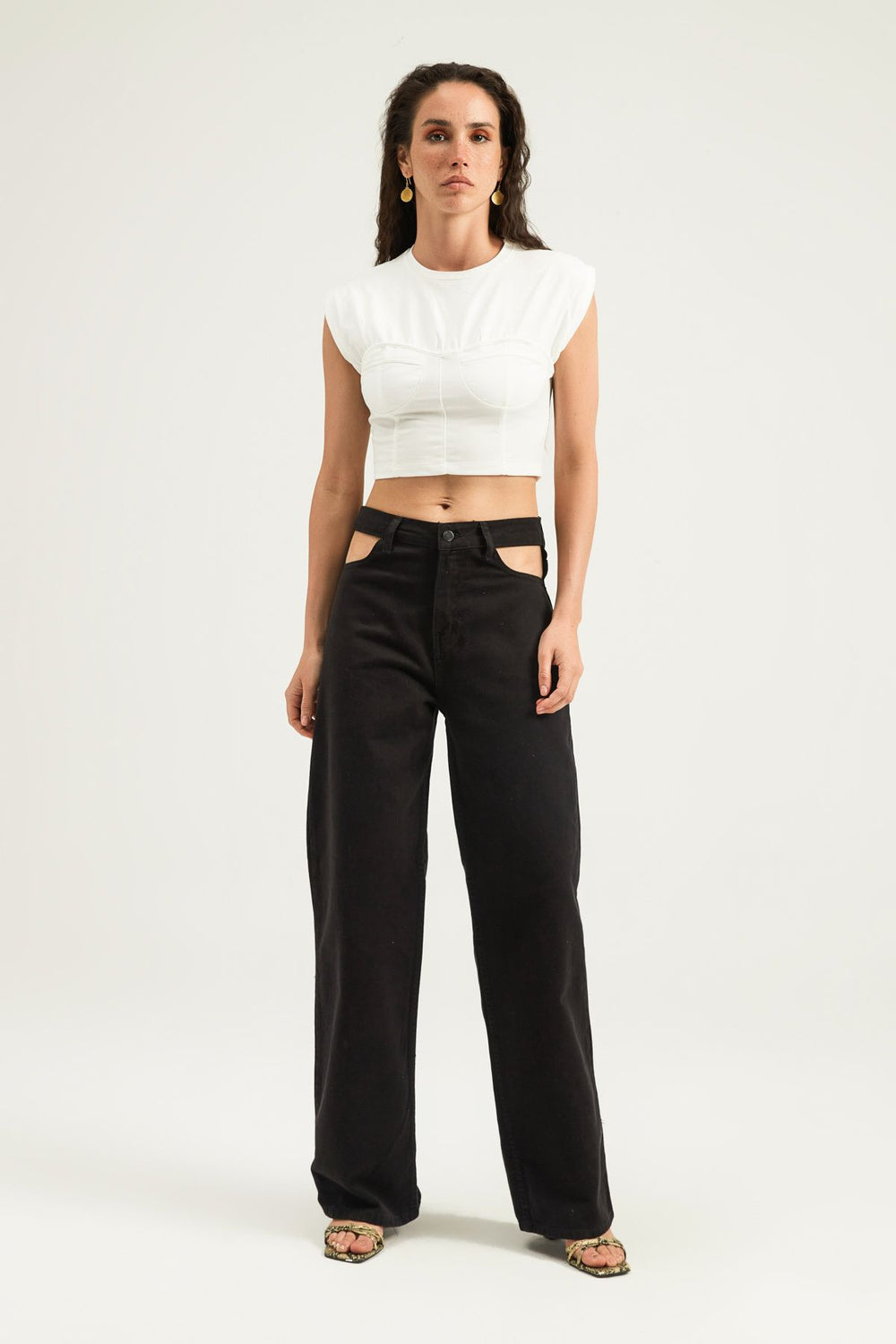 Decollete Detailed Mom Jeans Black